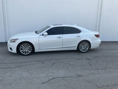 Used 2015 Lexus LS 460 Crafted Line w/ Comfort Package image 35
