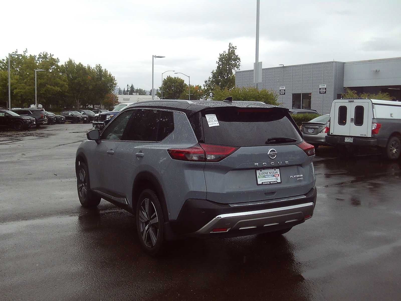 Used 2021 Nissan Rogue Platinum AWD/4WD image 3