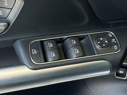 New 2025 Mercedes-Benz GLA 250 image 22