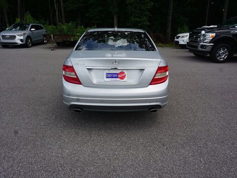 Used 2011 Mercedes-Benz C 300 Sedan image 19