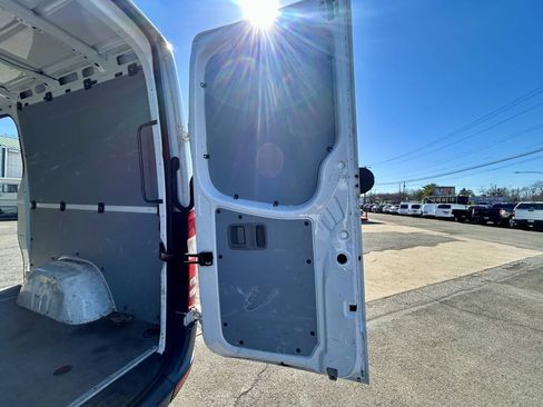 Used 2015 Mercedes-Benz Sprinter 2500 w/ Driver Comfort Package image 26