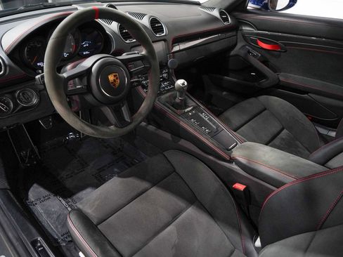 Used 2021 Porsche 718 Cayman GT4 image 2