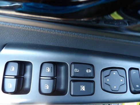 Used 2019 Hyundai Kona Limited FWD image 13