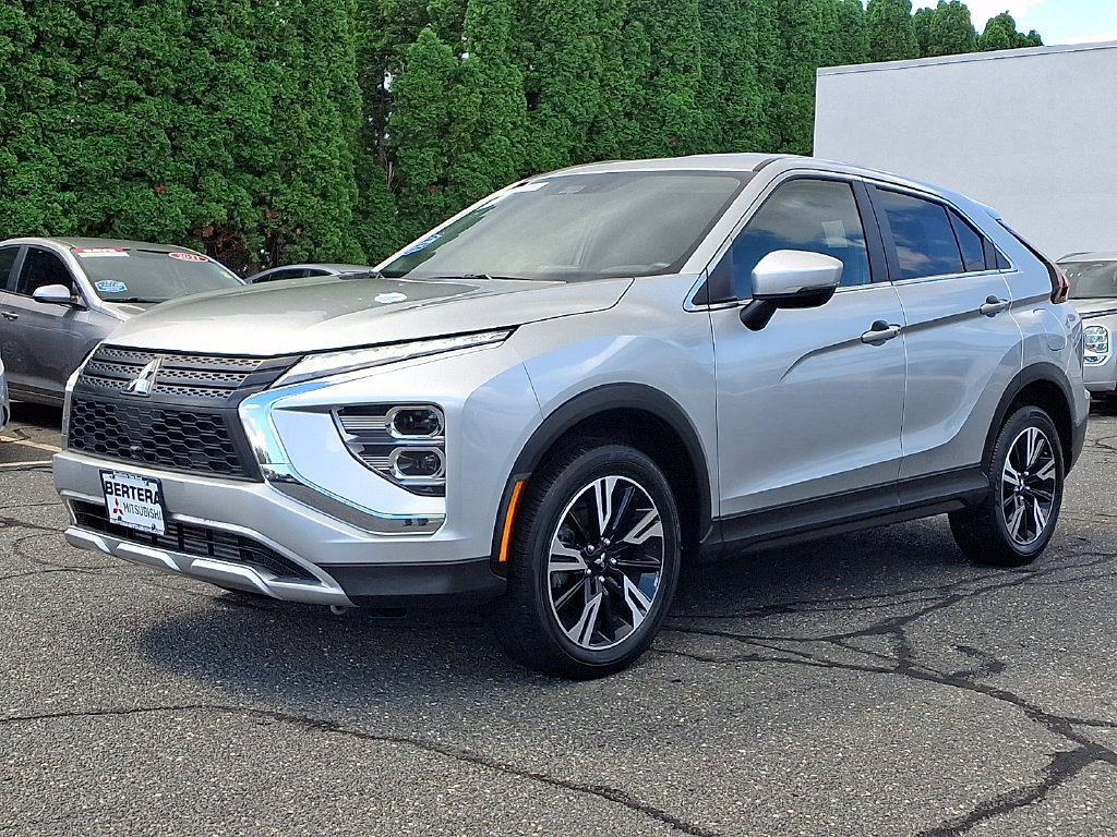 Used 2024 Mitsubishi Eclipse Cross SE AWD/4WD image 3