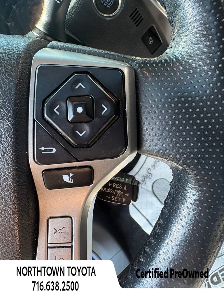 Used 2023 Toyota 4Runner SR5 Premium w/ Moonroof Package AWD/4WD image 21