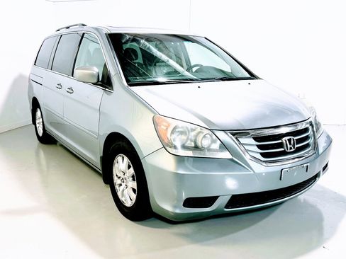 Used 2010 Honda Odyssey EX-L image 2