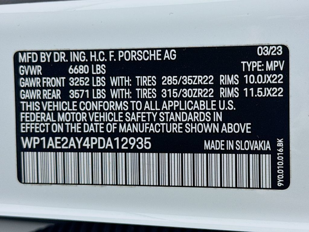 Certified 2023 Porsche Cayenne Platinum Edition AWD/4WD image 34