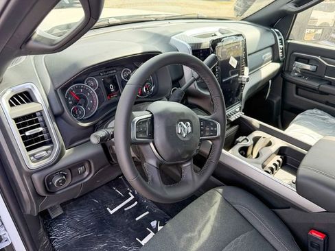 New 2026 RAM 2500 Big Horn AWD/4WD image 14