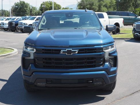 Used 2022 Chevrolet Silverado 1500 RST AWD/4WD image 2