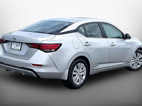 Used 2023 Nissan Sentra S FWD image 11