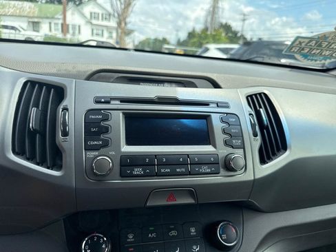 Used 2011 Kia Sportage LX w/ Convenience Pkg AWD/4WD image 13