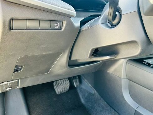 New 2026 Nissan Kicks SV image 15