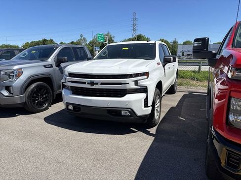 Used 2021 Chevrolet Silverado 1500 RST AWD/4WD image 2