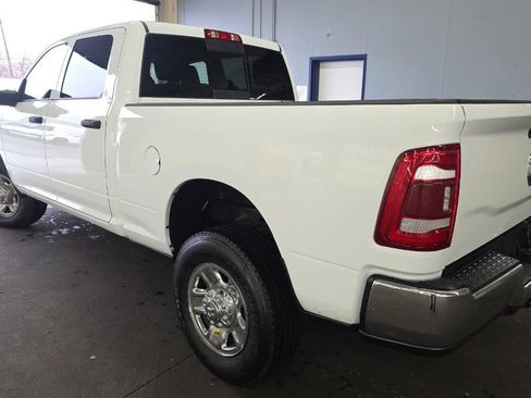 Used 2024 RAM 2500 Tradesman w/ Chrome Appearance Group image 6
