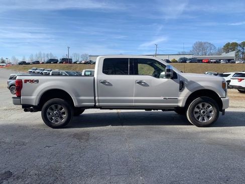 Used 2017 Ford F250 Platinum w/ Platinum Ultimate Package image 8