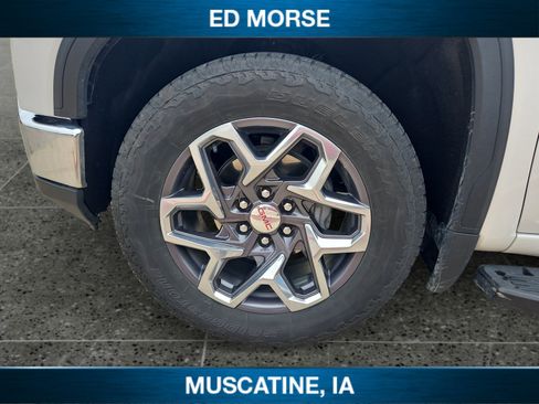 Used 2024 GMC Sierra 1500 SLT w/ SLT Premium Plus Package AWD/4WD image 9