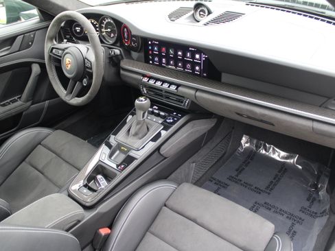Certified 2022 Porsche 911 GT3 image 33