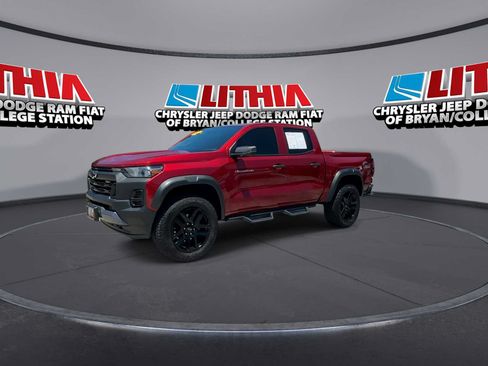 Used 2025 Chevrolet Colorado Trail Boss AWD/4WD image 4