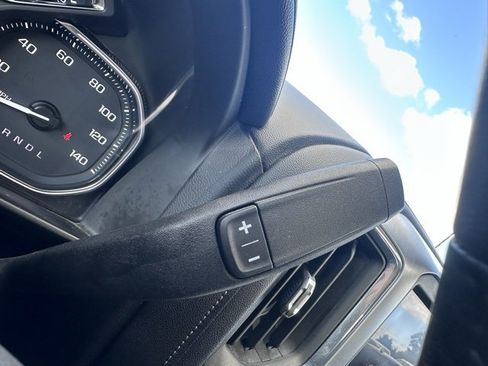 Used 2021 GMC Sierra 2500 SLT w/ SLT Preferred Package image 22