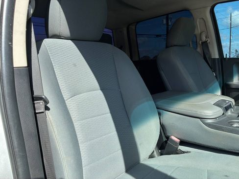 Used 2018 RAM 2500 Tradesman w/ Chrome Appearance Group AWD/4WD image 39