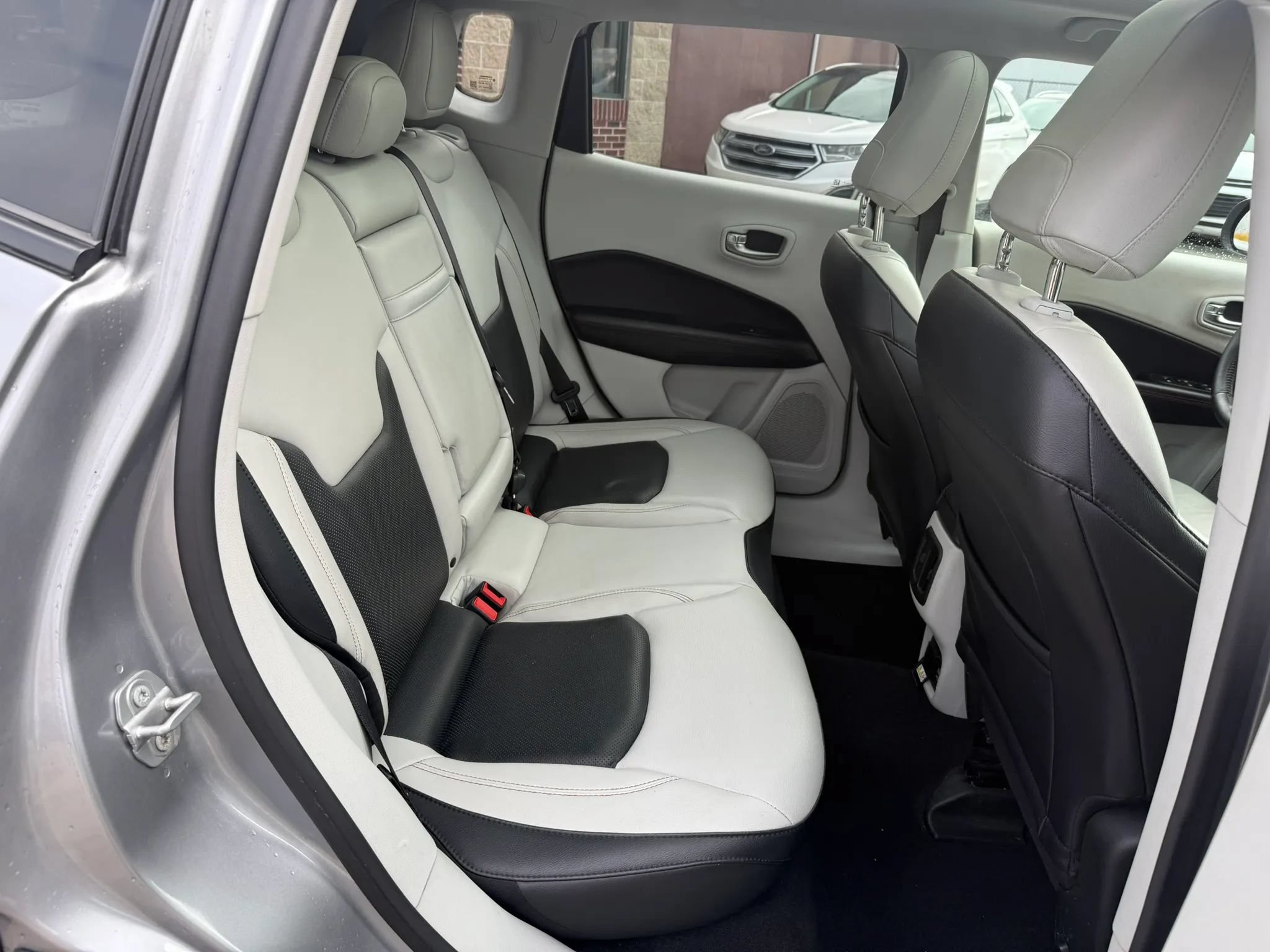 Used 2017 Jeep Compass Limited AWD/4WD image 32