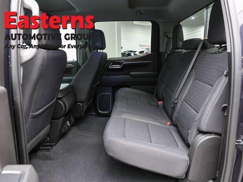 Used 2023 Chevrolet Silverado 1500 LT AWD/4WD image 23