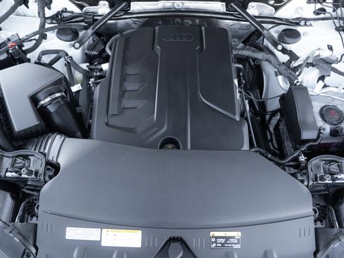 Certified 2025 Audi Q5 Premium Plus w/ Premium Plus image 33