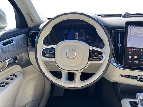 New 2025 Volvo XC90 B6 Ultra w/ Protection Package Premier image 13