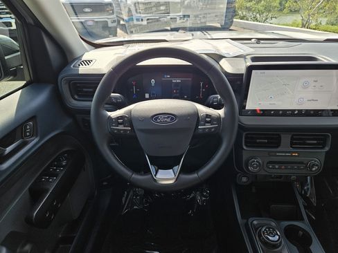 New 2025 Ford Maverick Lariat w/ Black Appearance Package image 25