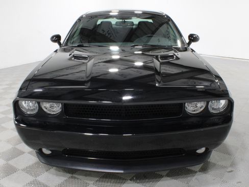Used 2014 Dodge Challenger R/T w/ Blacktop Package RWD image 29
