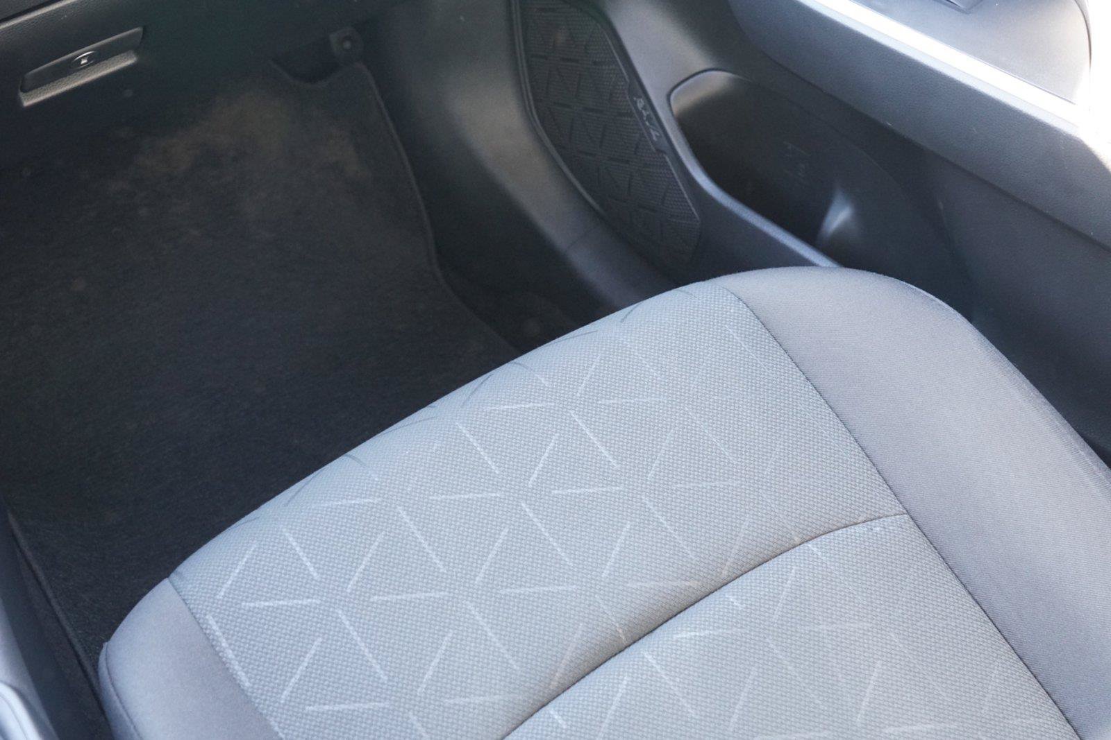 Used 2024 Toyota RAV4 XLE FWD image 26
