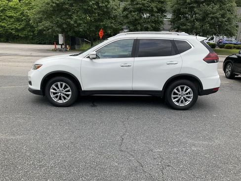 Used 2018 Nissan Rogue SV AWD/4WD image 8