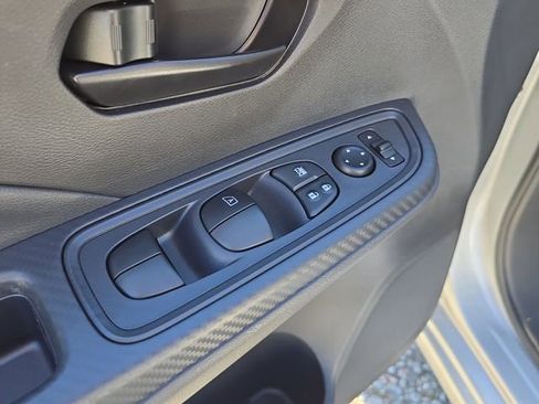 New 2025 Nissan Versa S w/ Trunk Package FWD image 17