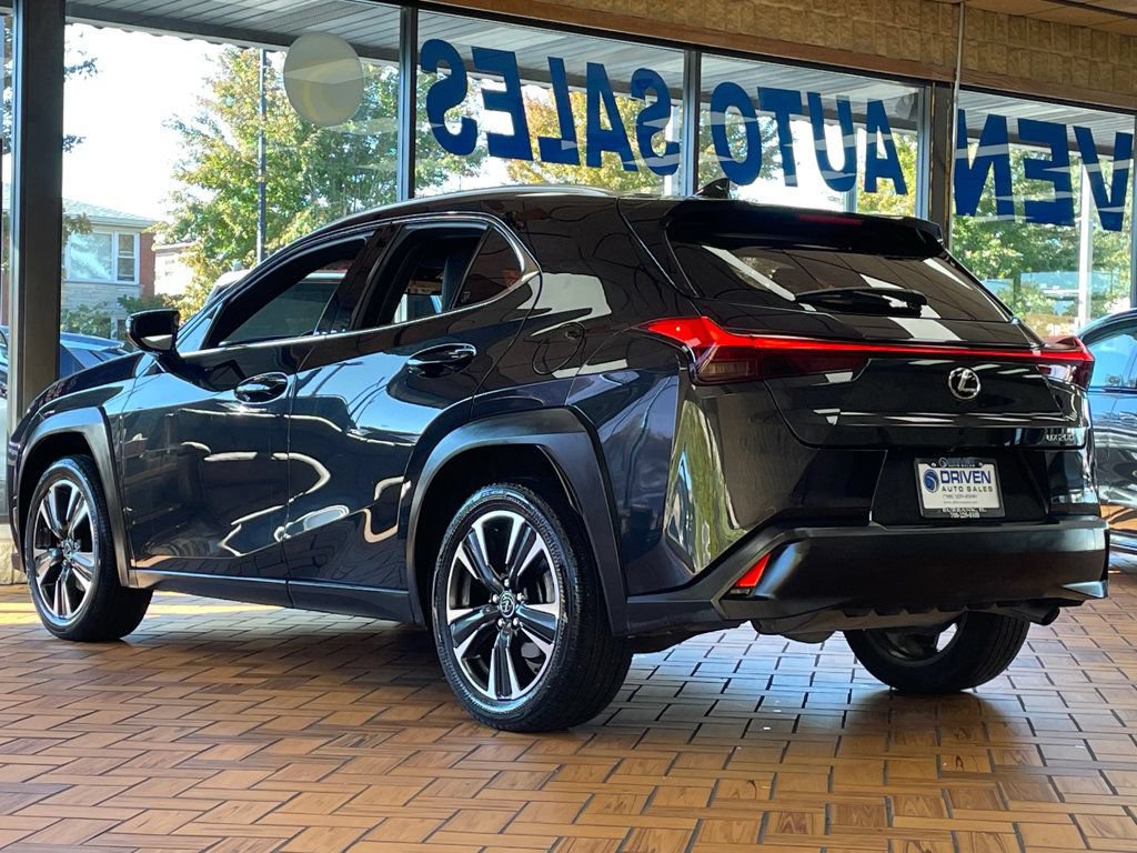 Used 2021 Lexus UX 200 FWD image 7
