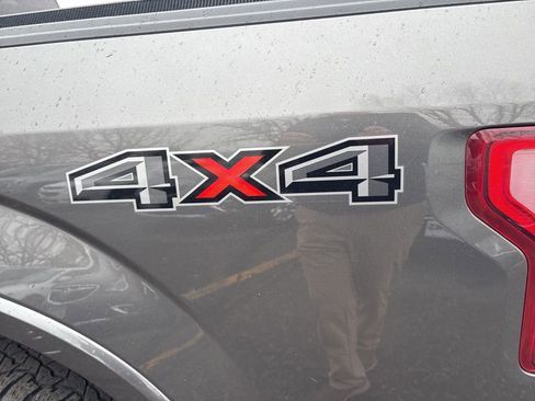 Used 2016 Ford F150 Lariat w/ Equipment Group 502A Luxury image 13