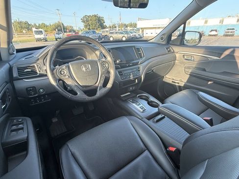 Used 2023 Honda Ridgeline RTL-E image 6