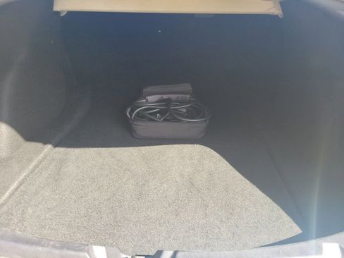 Used 2022 Tesla Model 3 Standard Range RWD image 11