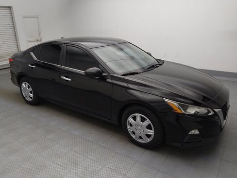 Used 2020 Nissan Altima 2.5 S FWD image 11