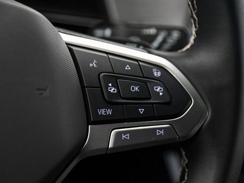 Used 2024 Volkswagen Atlas Cross Sport SE AWD/4WD image 30