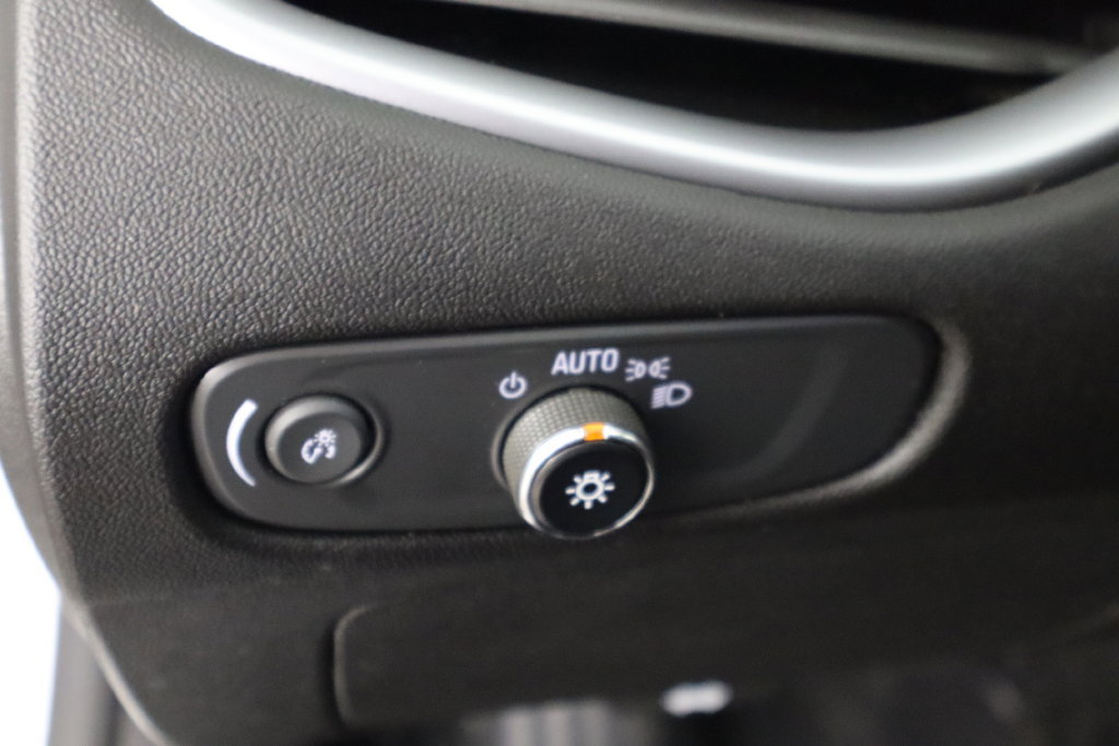 Used 2023 Chevrolet Malibu LS w/ Driver Confidence Package FWD image 23