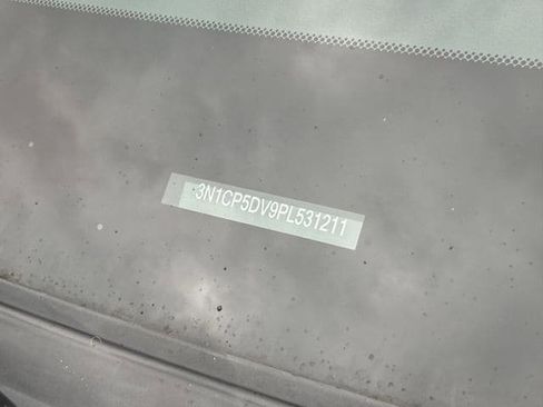 Used 2023 Nissan Kicks SR w/ SR Premium Package image 29