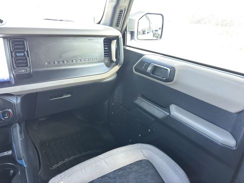 Certified 2022 Ford Bronco Wildtrak image 15