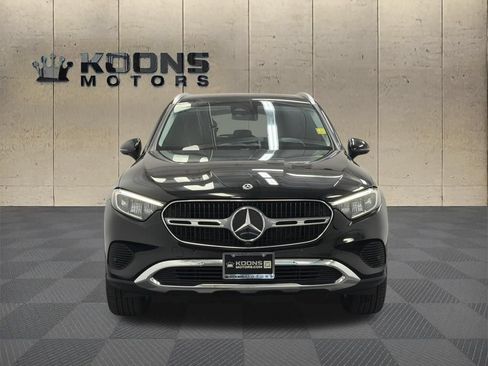 Used 2024 Mercedes-Benz GLC 300 4MATIC image 3