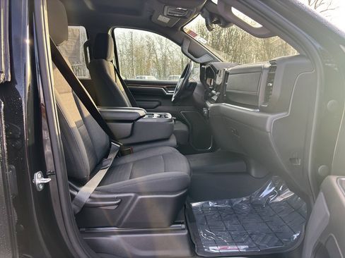 Used 2022 Chevrolet Silverado 1500 LT Trail Boss w/ LPO, Dark Essentials Package image 14