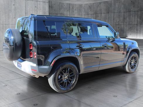 Used 2025 Land Rover Defender 110 S AWD/4WD image 5