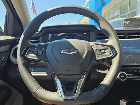 New 2027 Chevrolet Bolt LT w/ Comfort Package FWD image 26