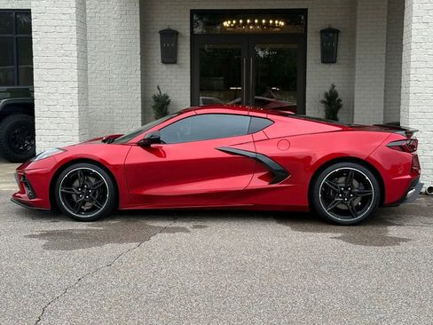 Used 2022 Chevrolet Corvette Stingray Preferred Cpe w/ Battery Protection Package RWD image 11