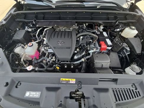 Used 2025 Toyota Highlander XSE image 32