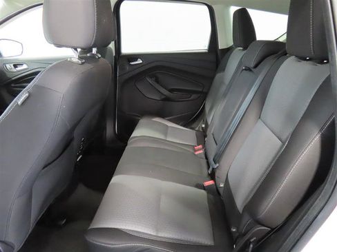 Used 2017 Ford Escape SE w/ Equipment Group 201A FWD image 30