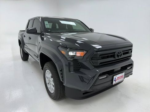 New 2026 Toyota Tacoma SR5 image 2